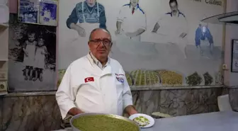 Kilis'in Tescilli Cennet Çamuru Tatlısı: Hafifliği ve Lezzetiyle Beğeni Topluyor