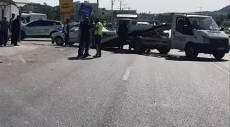 Derik'te Otomobil Kazası: 4 Yaralı