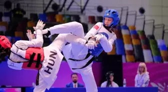 Milli tekvandocu Emine Göğebakan, dünya şampiyonu oldu