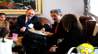 Şırnak Vakıf Anaokulu Öğrencileri Vali Ekici'yi Ziyaret Etti
