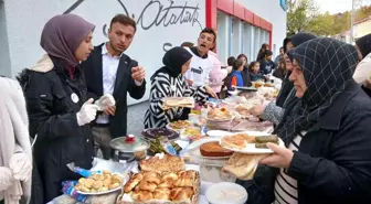 Posof'ta Gazze İçin Hayır Çarşısı Kuruldu