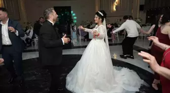 Volkan Glatt ve Semra Ersayın Rize'de Renkli Bir Düğünle Evlendi
