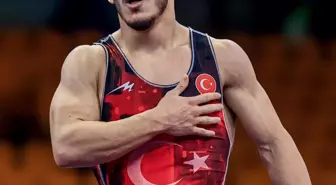 Tolga Özbek, U23 Dünya Güreş Şampiyonası'nda Bronz Madalya Kazandı
