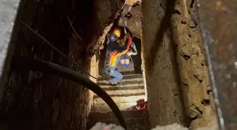 Rüzgarın Sürüklediği Kürek Sörfçüleri Mağarada Kurtarıldı