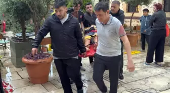 Antalya'yı yağmur ve fırtına vurdu: 3 yaralı