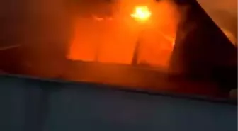 İstanbul Başakşehir'de Çatı Katında Yangın