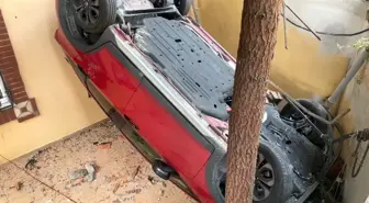 Ataşehir'de Fren Yerine Gaza Basan Sürücü, Apartmanın Bahçesine Uçtu