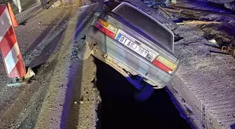 Osmaniye'de Yol Çukuruna Düşen İki Otomobil Kazası