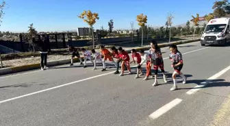 Patnos'ta Cumhuriyet Koşusu Renkli Anlara Sahne Oldu