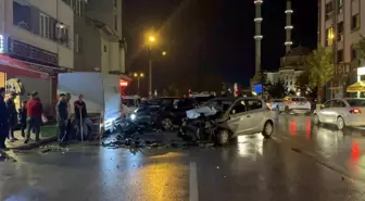 Eskişehir'de Trafik Kazası: Sürücü Kaza Sonrası Kaçtı