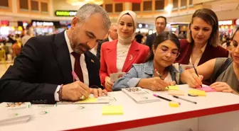 Adana'da Aile İçi Bağımlılık Mücadelesi İçin Stand Açıldı