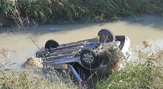 Adana'da Sulama Kanalına Devrilen Otomobilin Sürücüsü Yaralandı