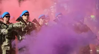 Bolu'da Cumhuriyet Bayramı Coşkusu: Komandolar Tören Yürüyüşü Düzenledi