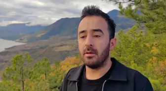 Oğuzlar'da Genç, 1100 Rakımlı Tepeye Türk Bayrağı Dikti