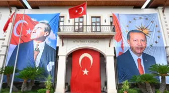 Antalya'da Tarihi Türk Bayrağı ile Cumhuriyet Bayramı Kutlaması
