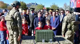 Gelibolu'da 29 Ekim Cumhuriyet Bayramı Kapsamında Askeri Teçhizat Tanıtımı