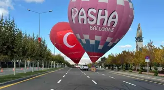 Cumhuriyet Bayramında Yerli Balonlarla Gökyüzü Şenlendi