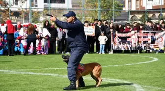 Nevşehir'de Cumhuriyet Bayramı Etkinliklerinde JAKEM'in Nefes Köpeği Gösteri Yaptı