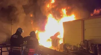 Bafra'da Geri Dönüşüm Fabrikasında Yangın Çıktı