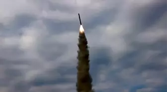 Kuzey Kore, Trump'ın Ziyaretinden Önce Füze Denemesi Yaptı