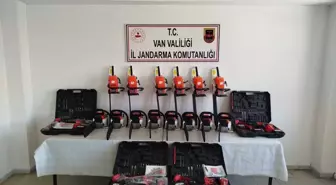 Van'da Kaçak Eşya Operasyonu: 430 Bin Lira Değerinde Malzeme Ele Geçirildi