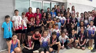 Cumhuriyet Bayramı'nda Erzincan'da Yüzme Yarışları Coşkusu