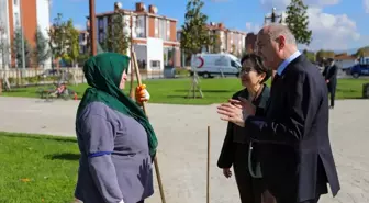 Düzce'de Temizlik İşçisine Bayrak Duyarlılığı Ödülü