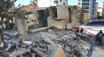 Gebze'de çöken binanın enkazı savcıların incelemesi sonrası kaldırılacak (4)