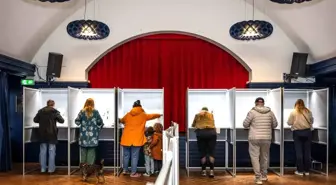 Hollanda'da Parlamento Seçimlerinde D66 Partisi Önde