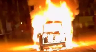 Kırıkkale'de Seyir Halindeyken Araç Alev Aldı