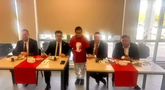 5. Sınıf Öğrencisi Okul Başkanı, Milletvekillerini Öğrencilerle Buluşturdu