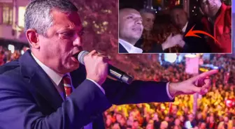 Özgür Özel'in el işaretine Dilek İmamoğlu müdahale etti