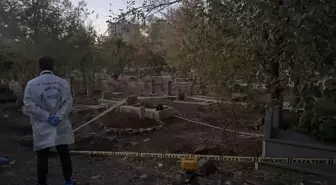 Siverek'te Mezarlıkta Bebek Cesedi Bulundu