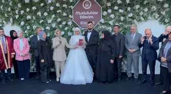 Gençlere Yüzde 40 İndirim ve Evlilik Kredisi Desteği