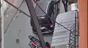 Ortaokul öğrencisi arkadaşını boynundan bıçakladı! O anlar kamerada