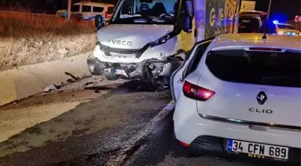 Bilecik'te Otomobil-Kamyonet Çarpışması: 2 Yaralı