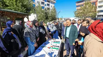 Bingöl'de Gazze'ye Destek Hayır Çarşısı Düzenlendi