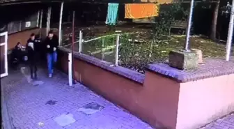 Bursa'da Alışveriş Merkezinden Atılan Kola Şişesi, İtfaiye Personelini Son Anda Kurtardı