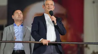 CHP Genel Başkanı Özgür Özel, Esenyurt'ta Yolsuzluk ve Adalet Üzerine Konuştu