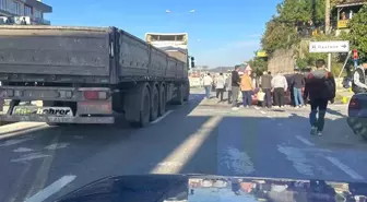 Bartın'da Tır ile Otomobil Çarpıştı: 2 Yaralı