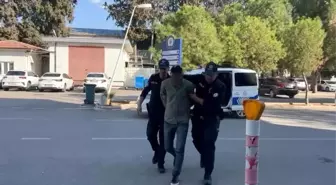 Adana'da Karşılıksız Çekle Dolandırıcılıktan 31 Yıl Hapis Cezası Alan Firari Hükümlü Yakalandı