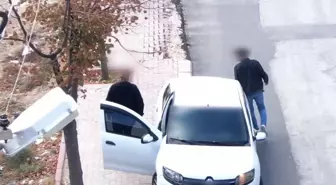 Polis Ekiplerini Görünce Sürücü Değiştiren Araç Dronla Yakalandı