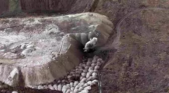 Erzurum Valisi Çiftçi, OSB'deki Top Mermisi İmha Çalışmalarını İnceledi