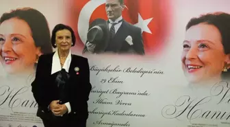 Türkiye'nin İlk Kadın Valisi Lale Aytaman'ın Hayatı 'Vali Hanım' Belgeseli ile Anlatıldı