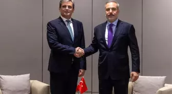 Dışişleri Bakanı Hakan Fidan, Karadağlı Mevkidaşı ile Görüştü