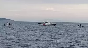 Bodrum'da Lastik Bot Kayalıklara Çarptı: 4 Yaralı