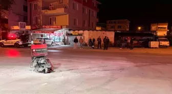 Bursa'da Ehliyetsiz Motosiklet Kurye Kaza Yaptı: Motosiklet Alev Aldı