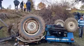 Kastamonu'da Traktör Devrildi, Sürücü Yaralandı