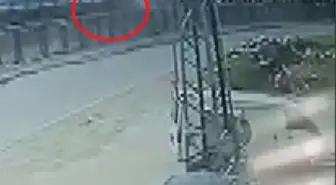 Adana'da Hafif Ticari Araç Sulama Kanalına Düştü