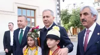 İçişleri Bakanı Yerlikaya Kilis'te Esnafı Ziyaret Etti